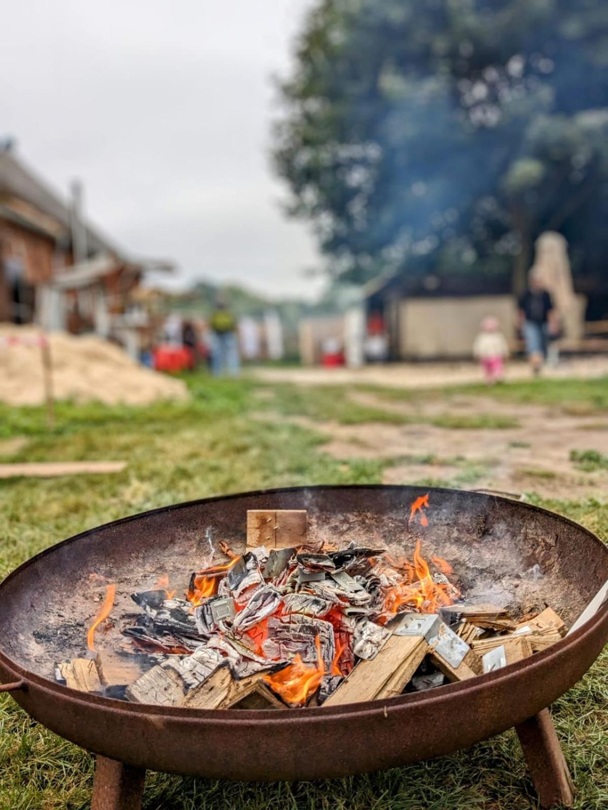 Kleine Galerie Apartment Fuer 3 Mit Kueche Kamin Netflix Parken Und Hofladen Steinhofel Exterior foto